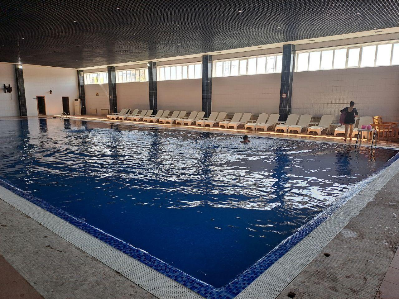 Atlantis Pool studio image