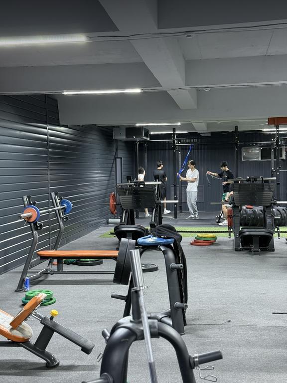 Тренажерный зал Athletic's gym — фото 11