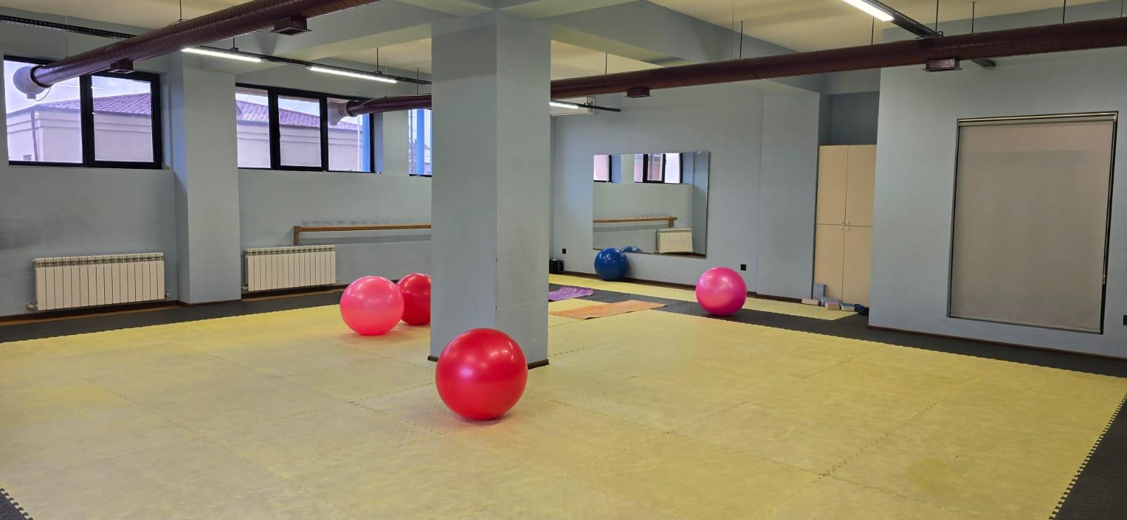 İncəsənət və Bilik Mərkəzi studio image