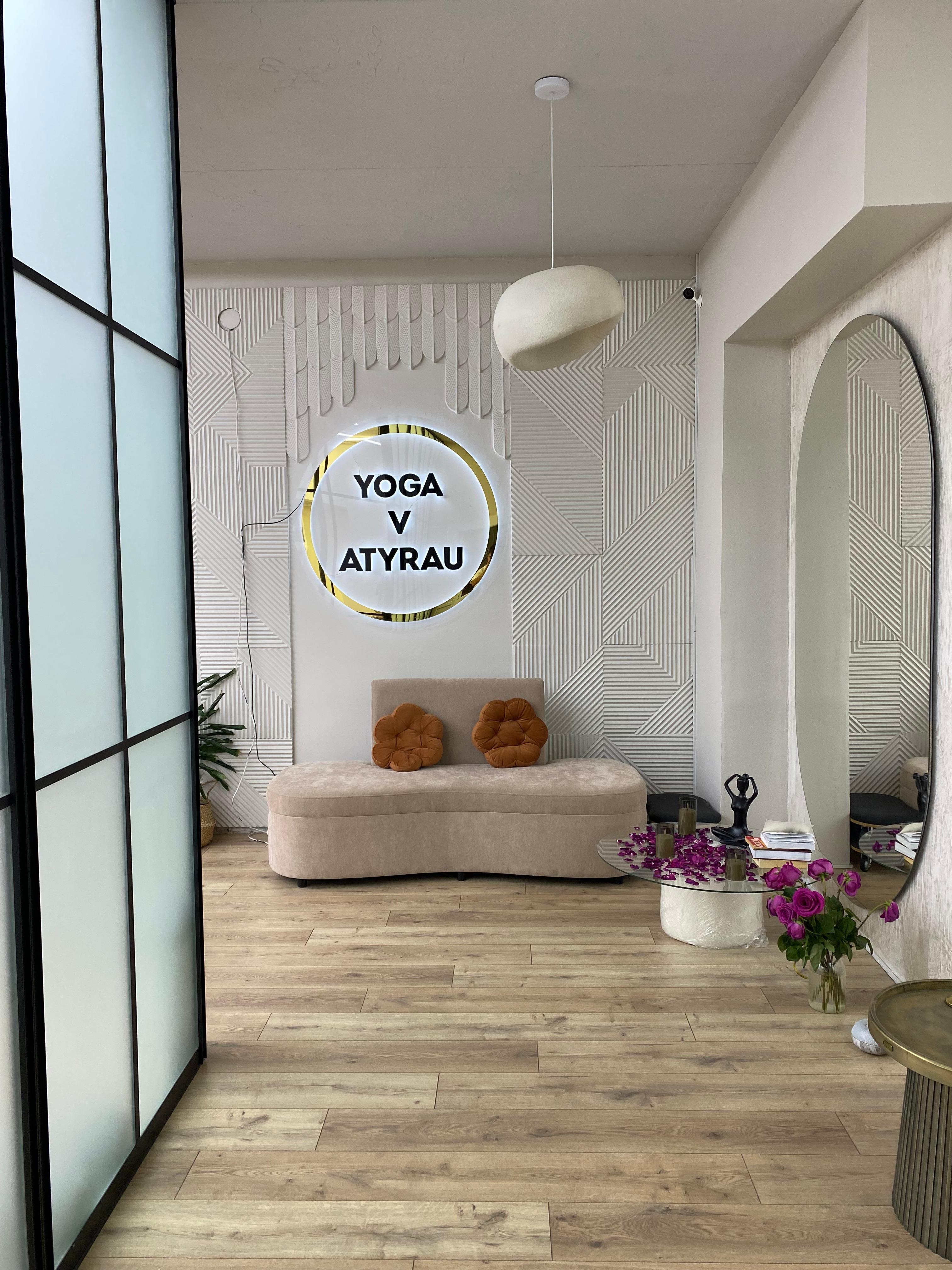 YogavAtyrau на Авангарде studio image