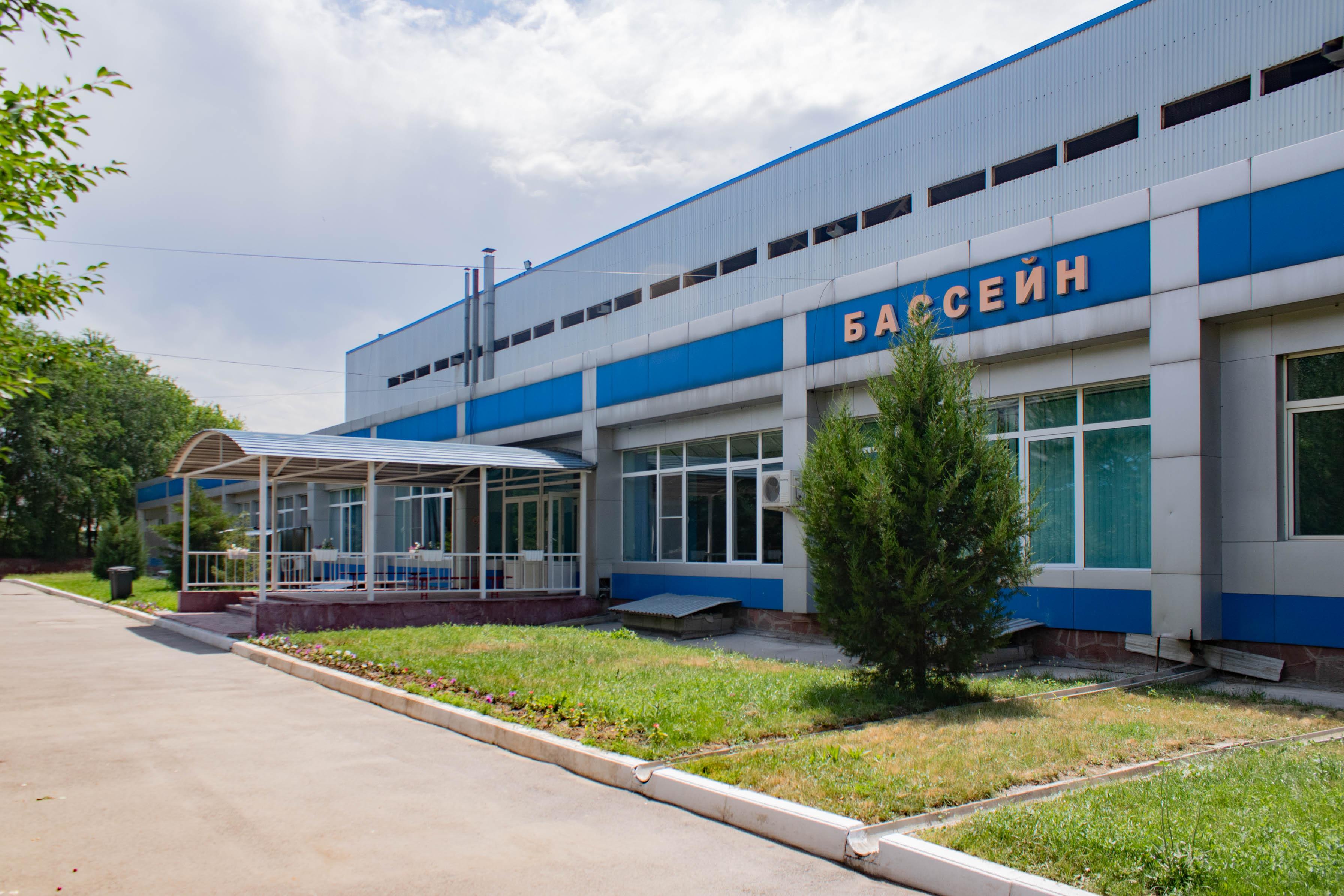 Бассейн олимпийского резерва studio image